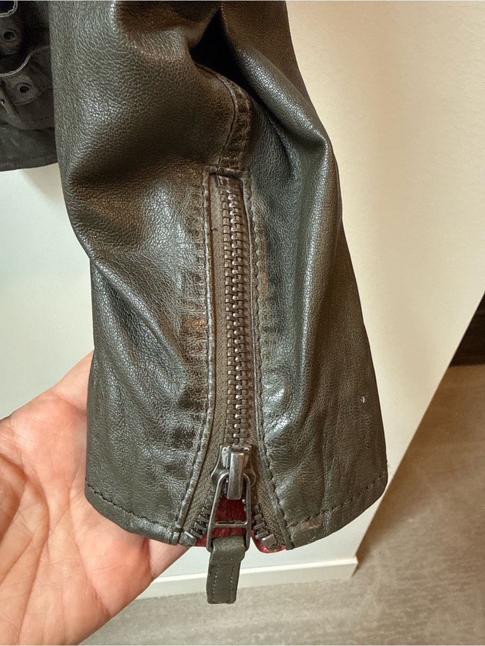 Leather Star-Accent Gray Moto Leather Jacket - Mauritius size XXL - Picture 8 of 8